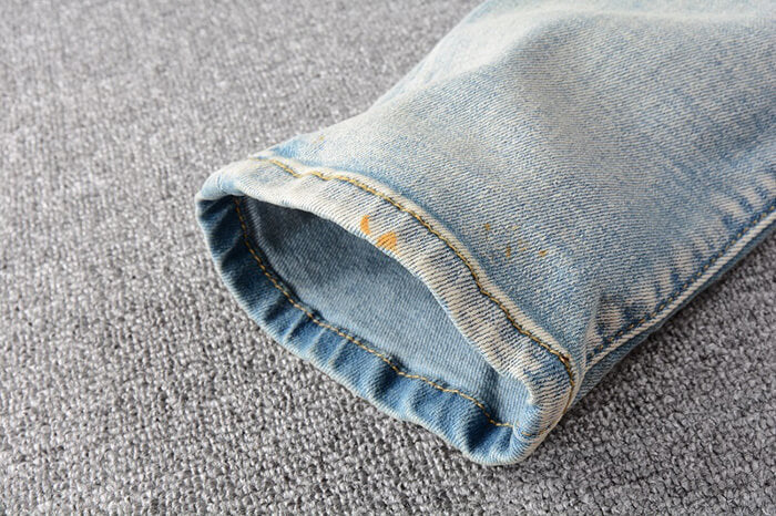 AMIRI #697 Jeans